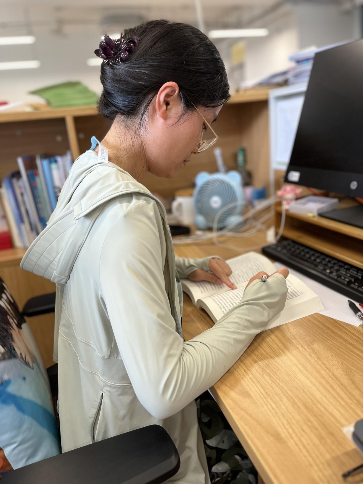 【湖畔·先锋示范】静心阅读 用心成长——中共南京市金陵小学仙林湖校区支部主题党日活动_html_2f99c149.jpg
