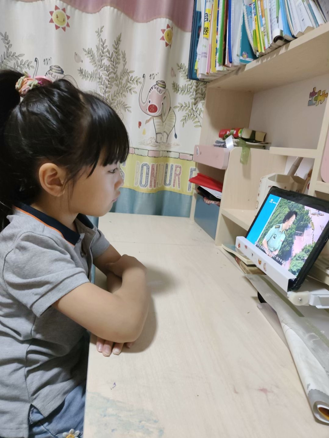 【湖畔·学生活动】传承长江文化 讲好长江故事——2023年南京市中小学开学第一课_html_4b726562.jpg
