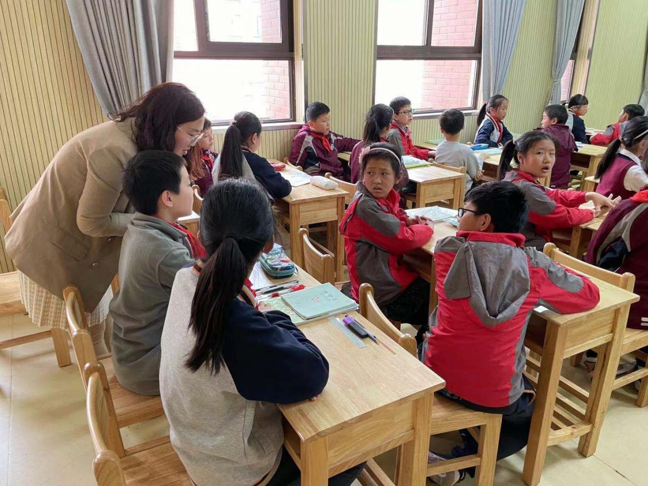 【湖畔光影】数学故事汇之课例研讨（113）_html_2982dfc.jpg