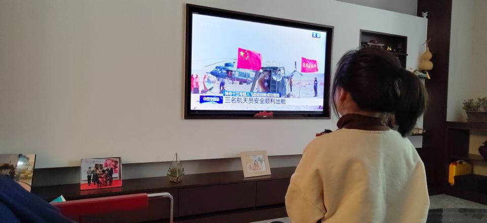 【湖畔光影】欢迎英雄回家！_html_m4e91e227.jpg