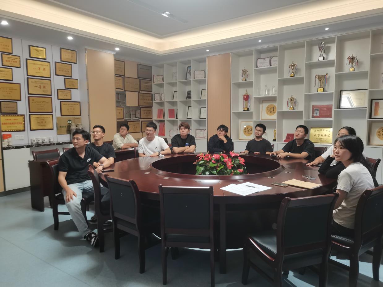 【湖畔·队伍建设】团结一心 共同成长——记体育组新学期第二次校本研修_html_m888361c.jpg