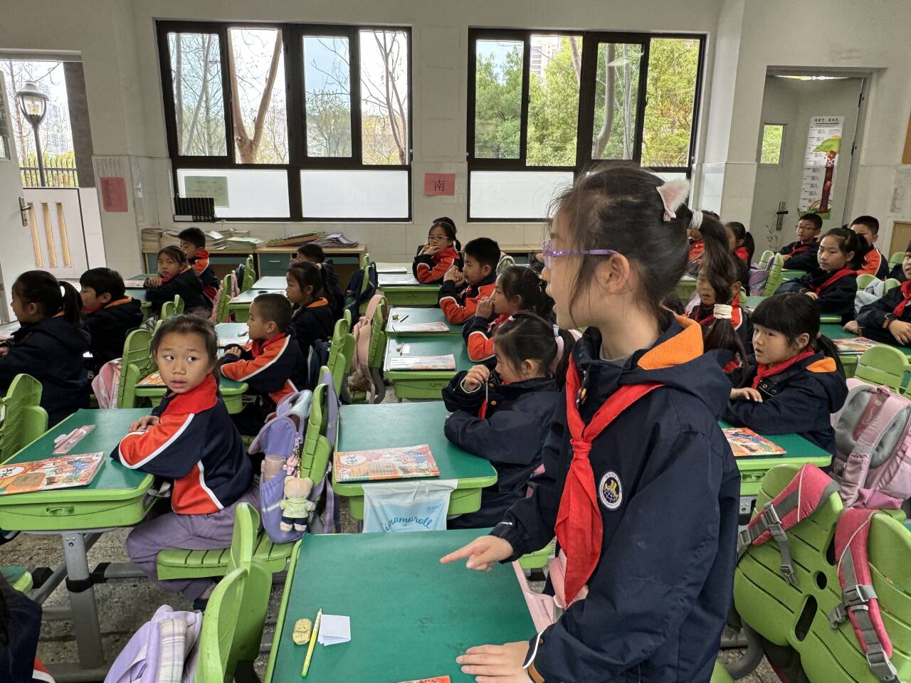 【湖畔&middot;童化课堂】深耕趣味课堂，赋能语文教学——记金陵小学（仙林湖校区）二年级语文组教研活动_html_439dbbe.jpg