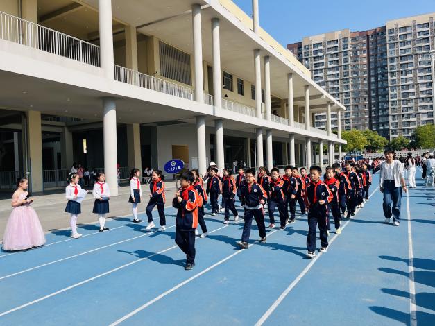 【湖畔·学生活动】“运动展风采，健康向未来” ——金陵小学（仙林湖校区）2023—2024学年春季运动会（二年级）_html_3d580850.jpg