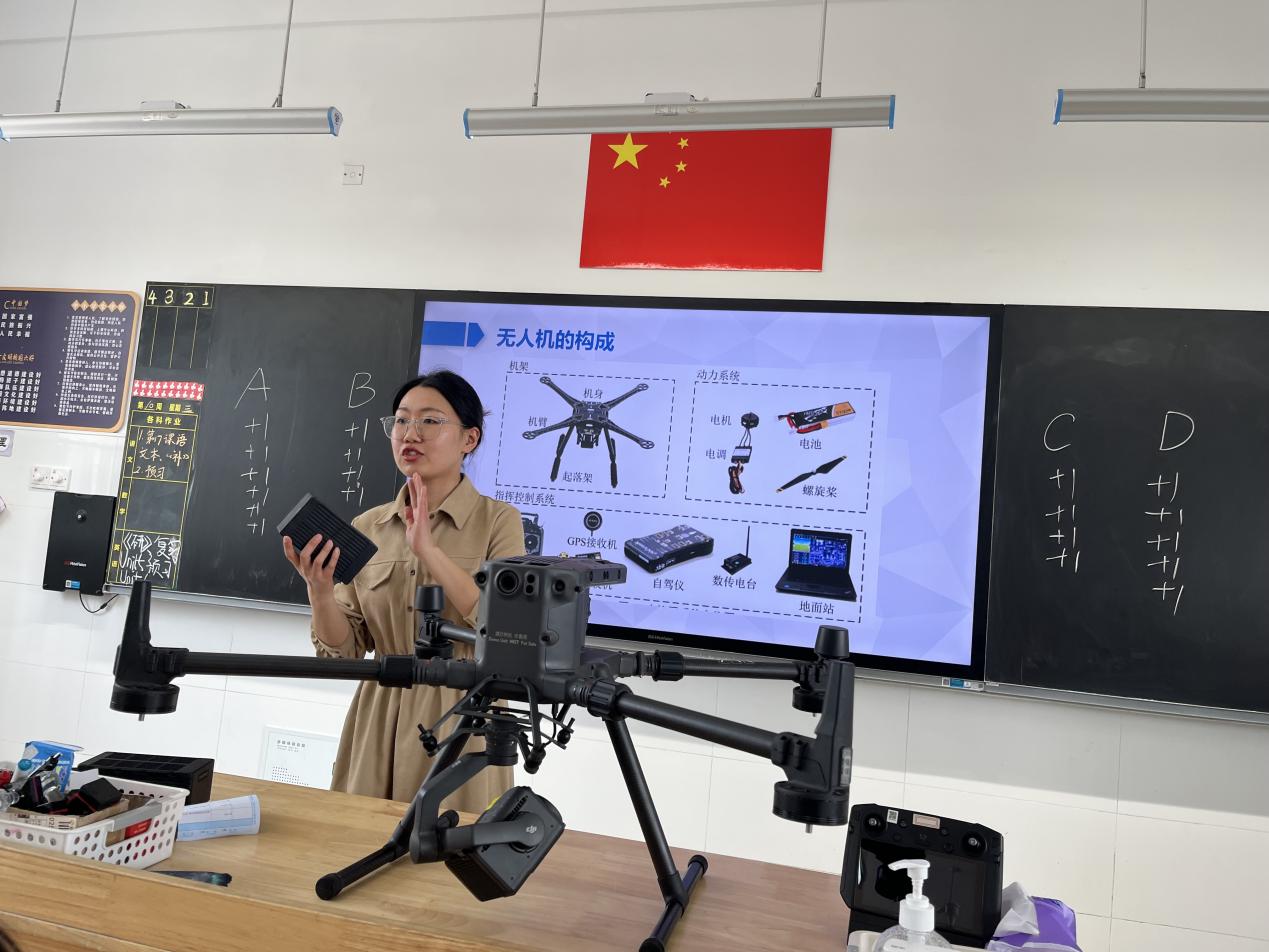 【博学广志】魅力家长课堂，助力学生成长  _html_mec50322.jpg