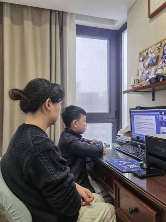 【湖畔·级部动态】同心话成长 家校携手行——2022-2023学年第一学期四年级级部云家长会_html_m56e765b2.jpg