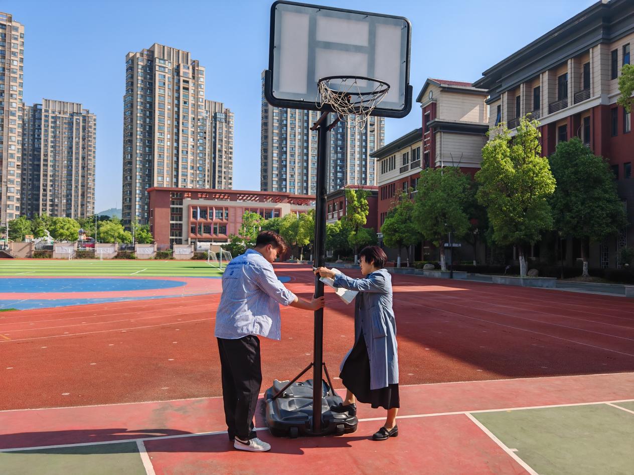 【湖畔·协同育人】督学护航，平安校园-南京市金陵小学（仙林湖校区）5月专项督导_html_m4d18365d.jpg