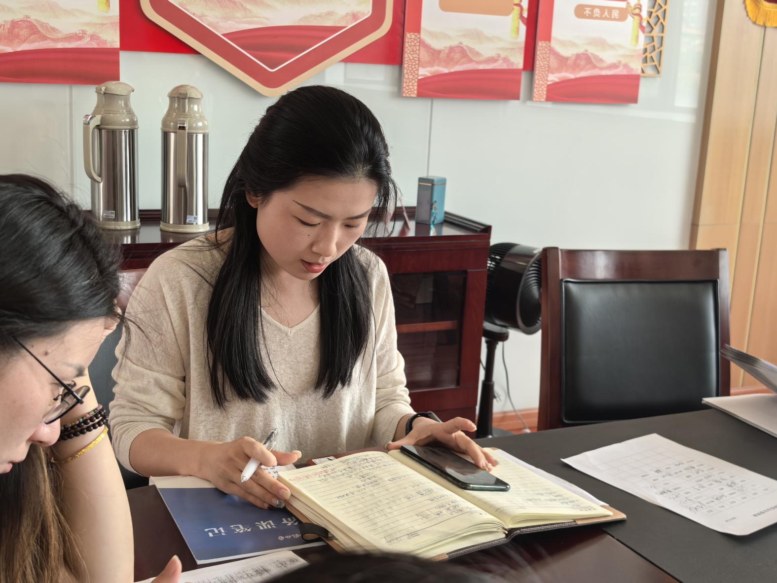 【金小广志】凝心聚力谋发展 携手筑梦向未来——南京市金陵小学（广志路校区）5月教研组长会议_html_58d09d4.jpg