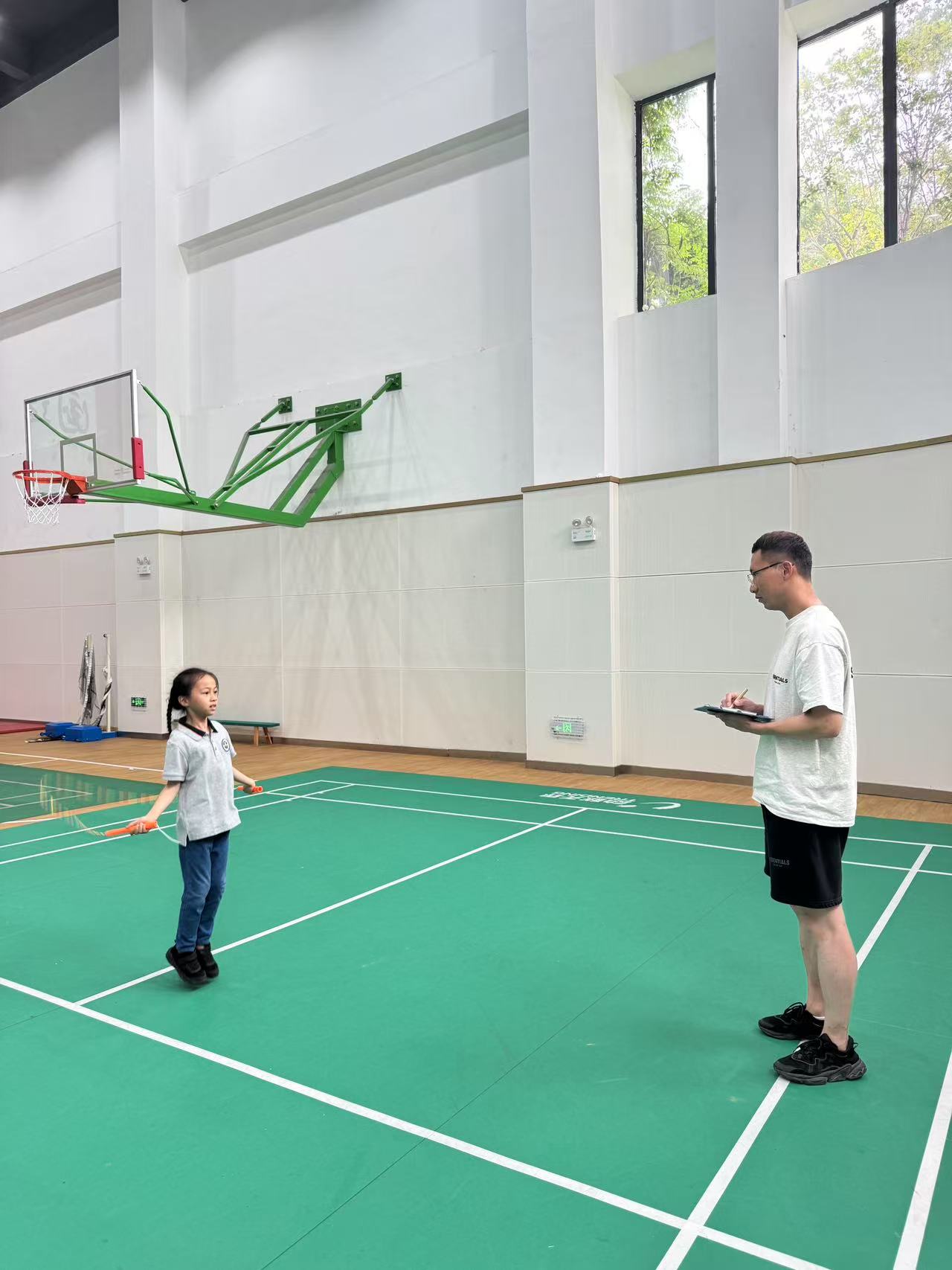 【博学广志】活力跃动，羽梦飞扬——第五届羽毛球班级联赛一年级组圆满收官_html_1879f015.jpg