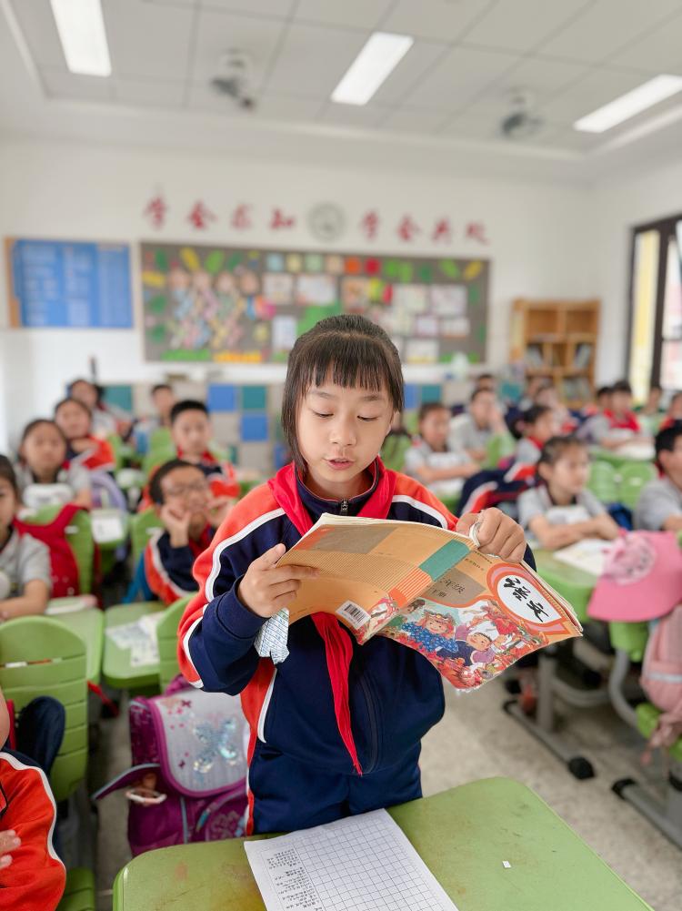 【湖畔·童化课堂】童心探语文，妙趣启新思——记金陵小学（仙林湖校区）二年级语文组教研活动_html_45554d86.jpg