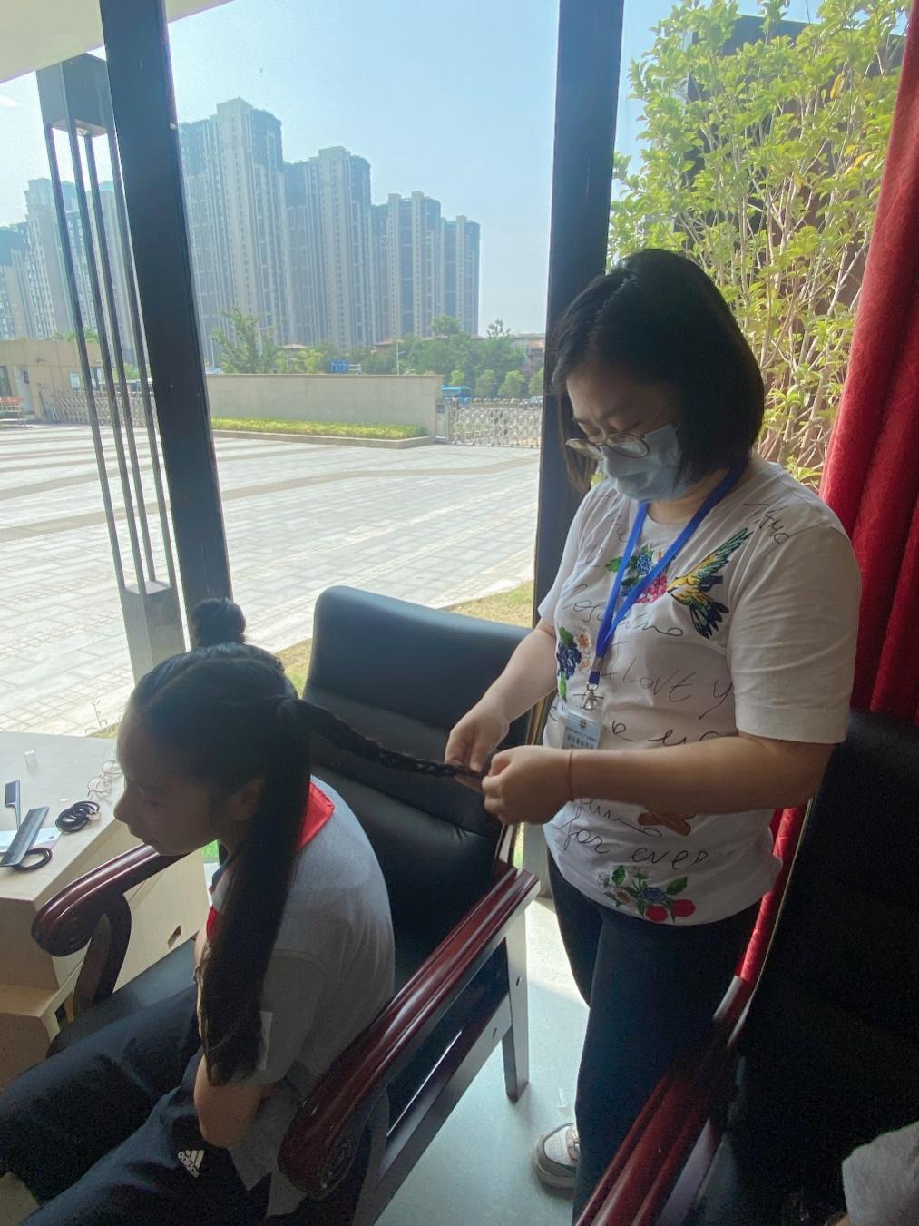 【博学广志】细微之处见风范，毫厘之优定乾坤——祝贺金小广志路校区在2022年栖霞区小学生集体舞比赛中荣获第一名(1)(1)(1)_html_75e5de5b.jpg