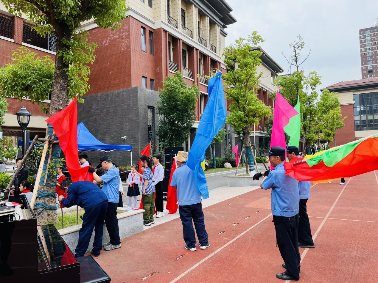 【湖畔光影】喜迎二十大 红歌献给党 六一儿童节_html_29555845.jpg