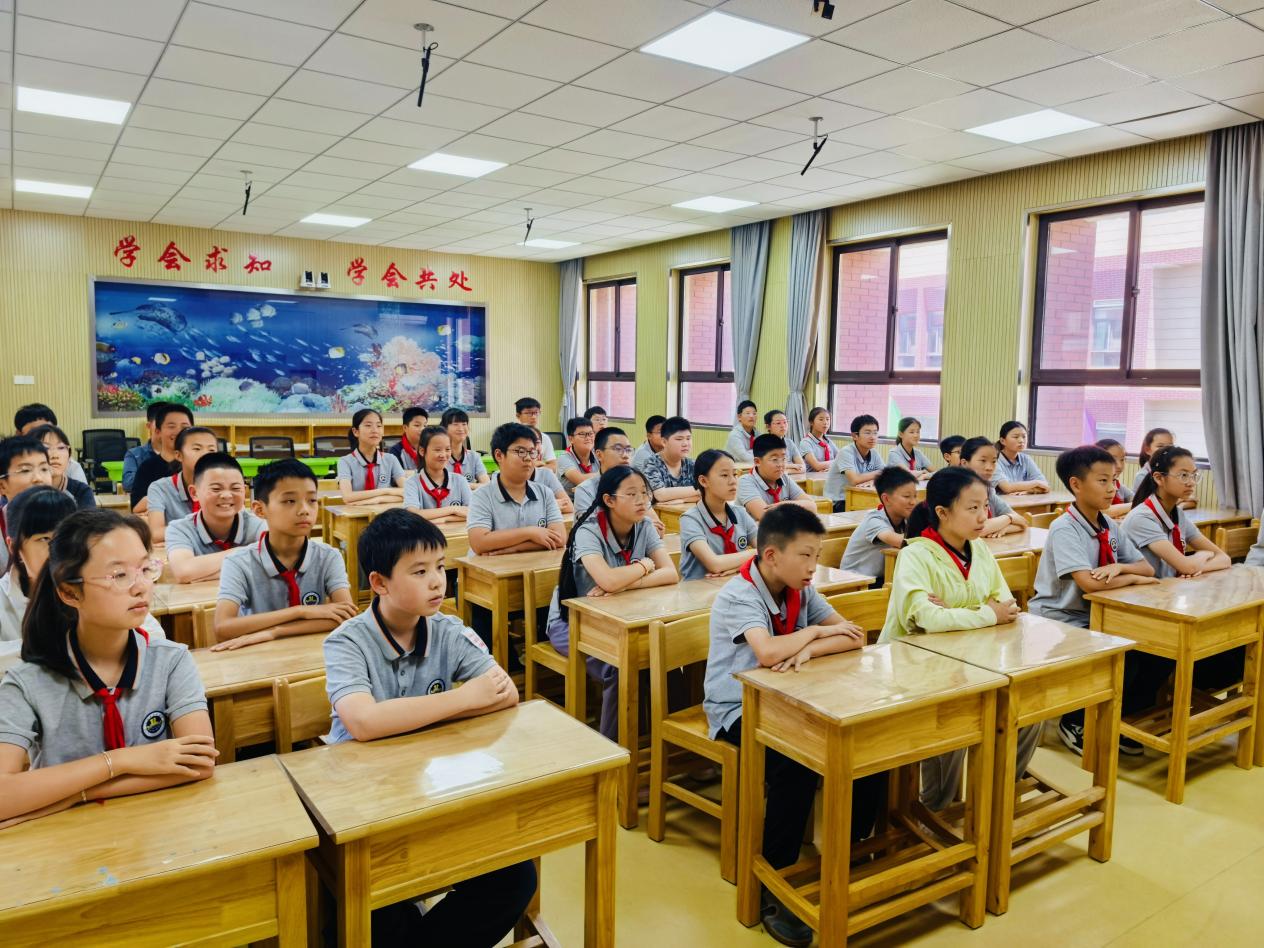 【湖畔·童化课堂】诗韵流转，乐音悠扬——金陵小学（仙林湖校区）音乐校本研修之课例研讨_html_m3caab53a.jpg