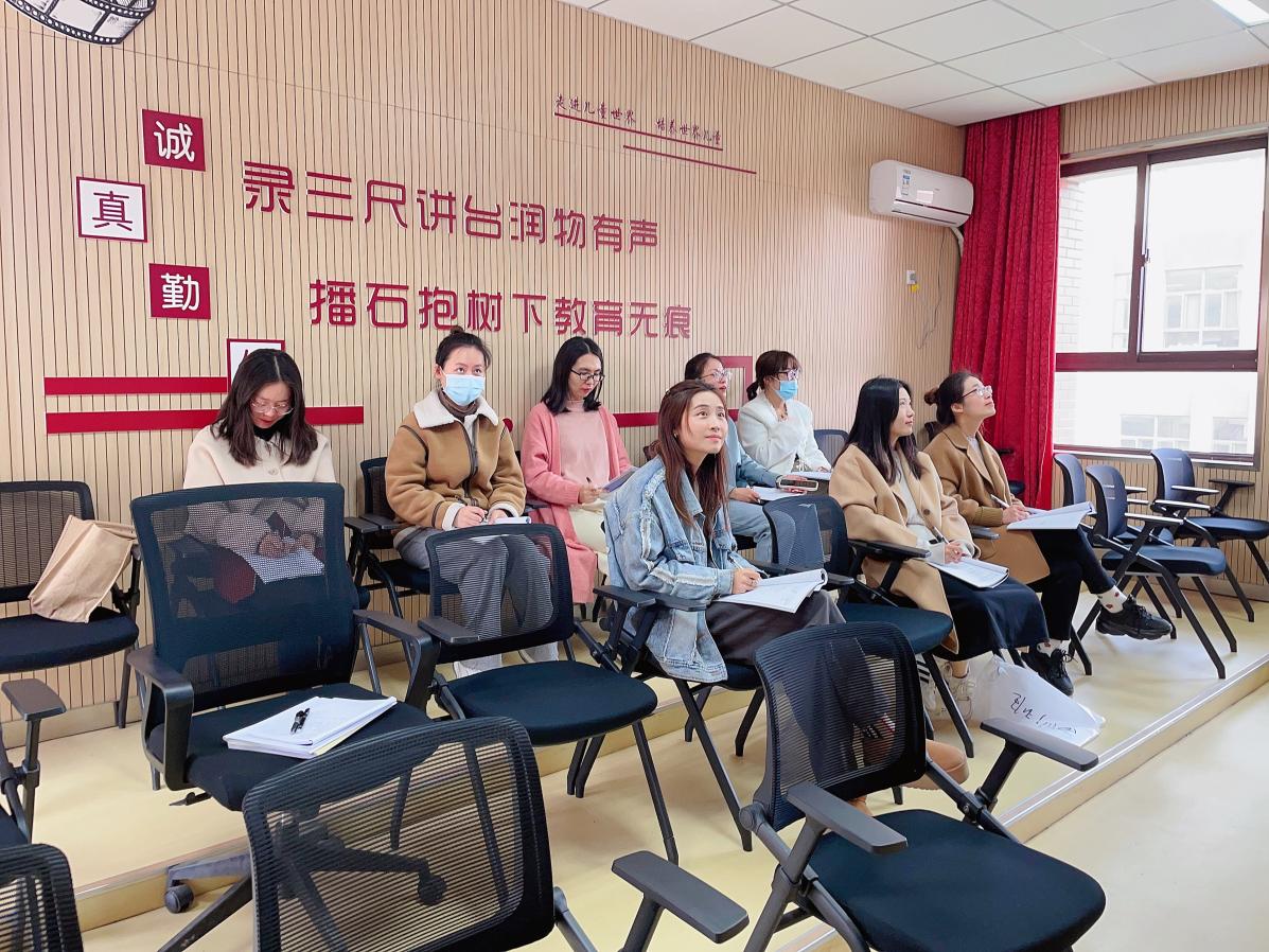 【湖畔•童化课堂】巧用框架设计 提升写作能力_html_m69f9d6a6.jpg