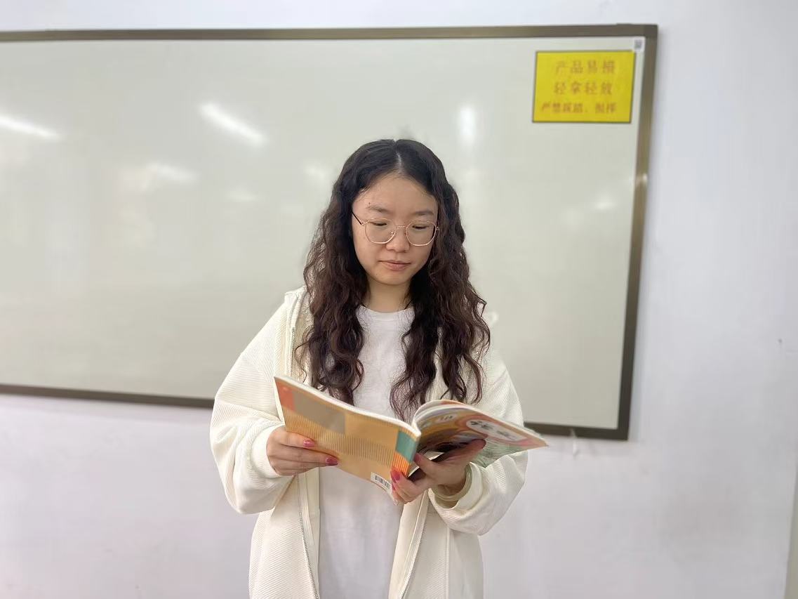【博学广志】深深诗文意，浓浓爱国情——金陵小学广志路校区语文组集体备课活动_html_35dbe97a.jpg