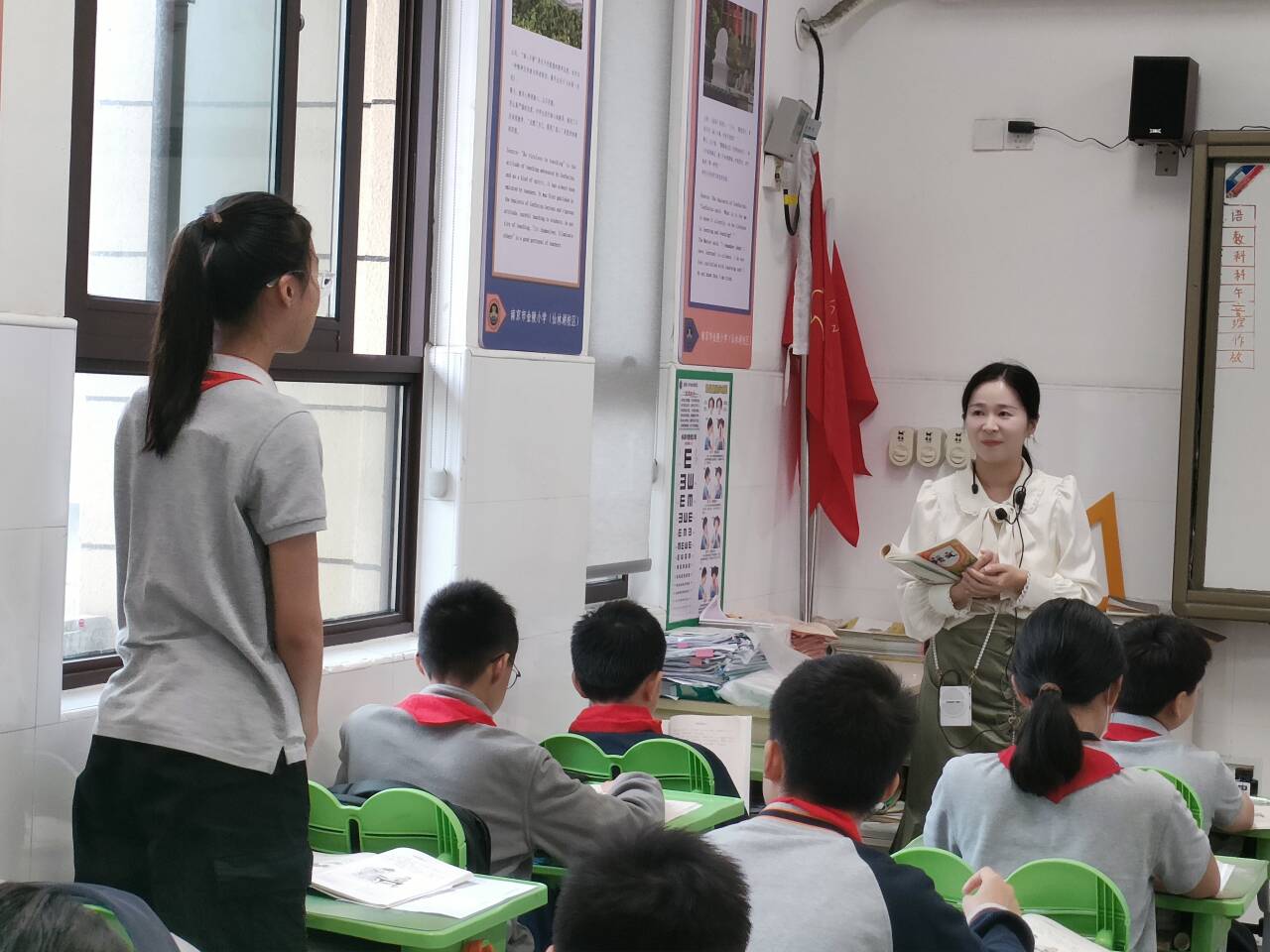 【湖畔·童化课堂】感受艺术之美，品味文字魅力——记金陵小学（仙林湖校区）六年级语文组教研活动_html_604d97ae.jpg