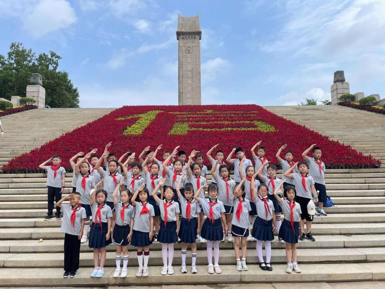 【博学广志】传承红色基因 牢记时代使命——金小广志二年级专题研学活动_html_568214df.jpg