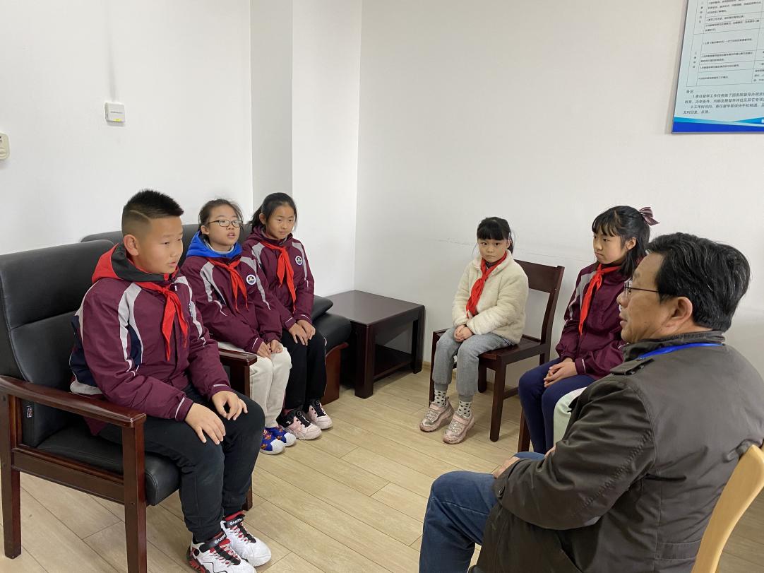 【湖畔光影】立高尚师德 树文明师风——记金陵小学（仙林湖校区）迎接师德师风专项工作督导检查_html_2da5b871.jpg