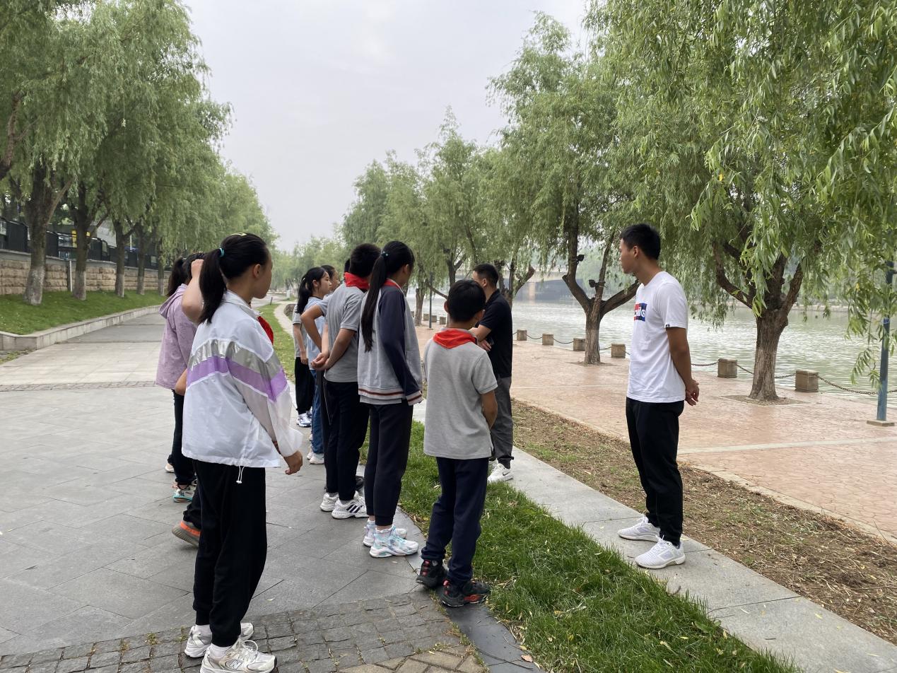 【博学广志】秦淮河上广志娃，同舟共济展风采_html_1ecd480a.jpg