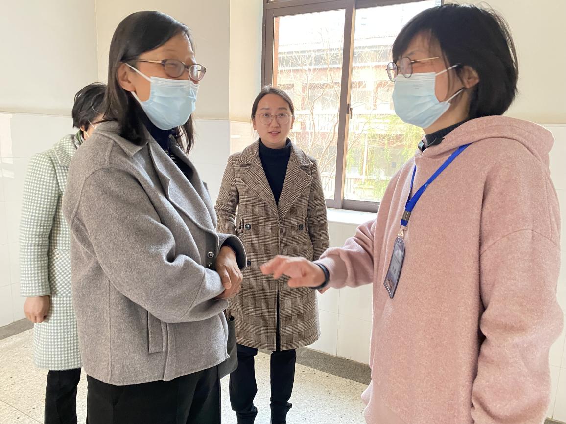 【湖畔·协同育人】以督促队伍建设，以导强师德师风——记金陵小学（仙林湖校区）3月专项督导_html_5c3dcbd5.jpg
