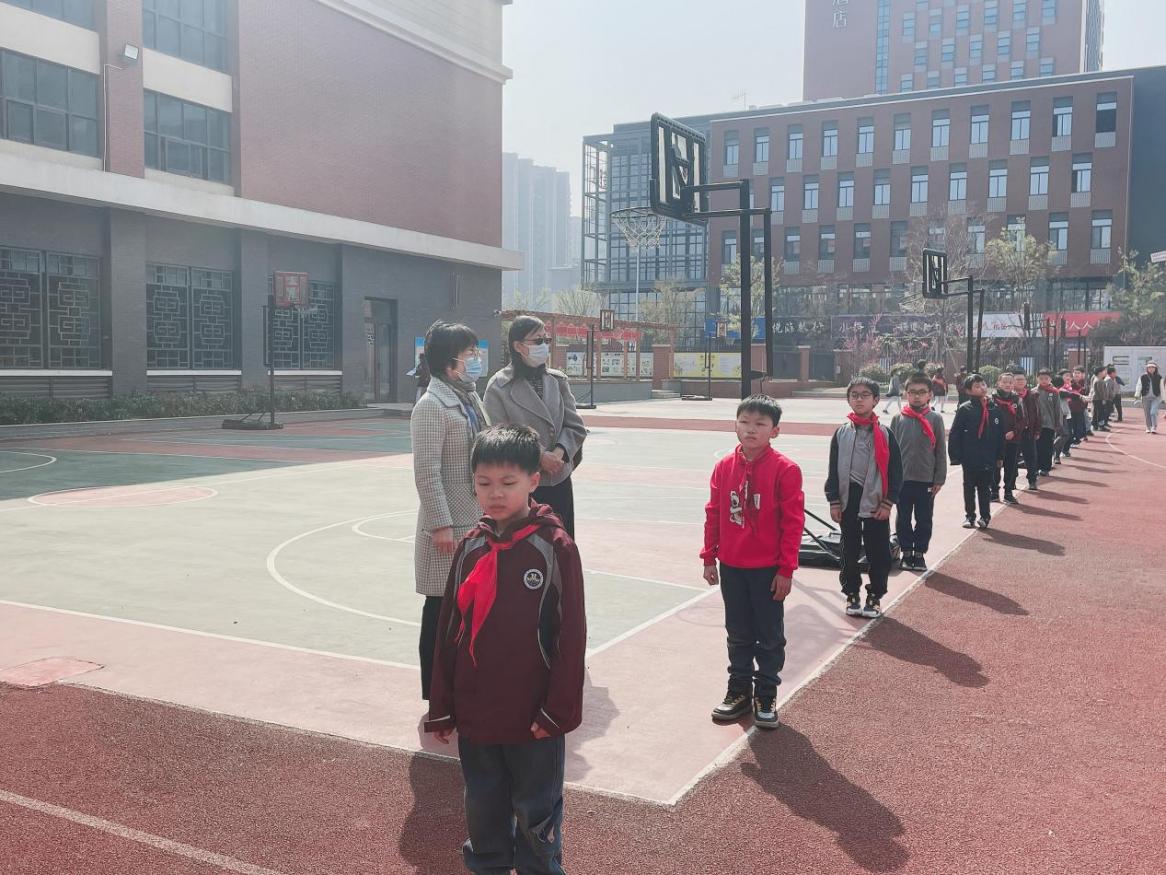 【湖畔·协同育人】以督促队伍建设，以导强师德师风——记金陵小学（仙林湖校区）3月专项督导_html_213e3f56.jpg