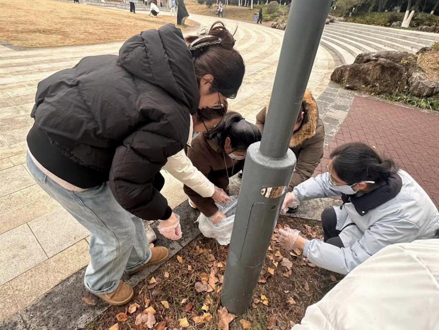 【湖畔·团员活动】“助力绿色环保 践行志愿公益”——金陵小学（仙林湖校区）主题团日活动_html_m226ff107.jpg