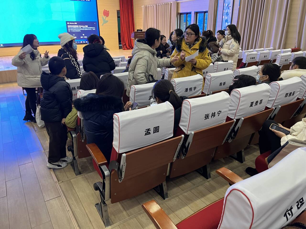 【湖畔·队伍建设】扬帆起航，研思同行——记语文组新学期校本研修_html_m48c39294.jpg