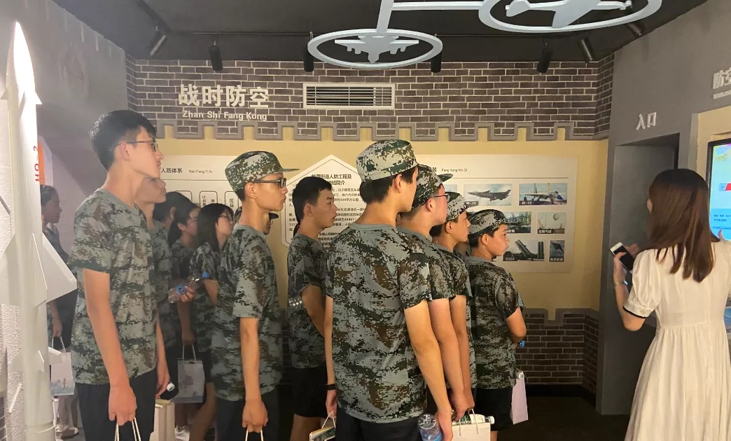 进驻社区人防科普体验馆学人防_html_m4b643cc2.jpg