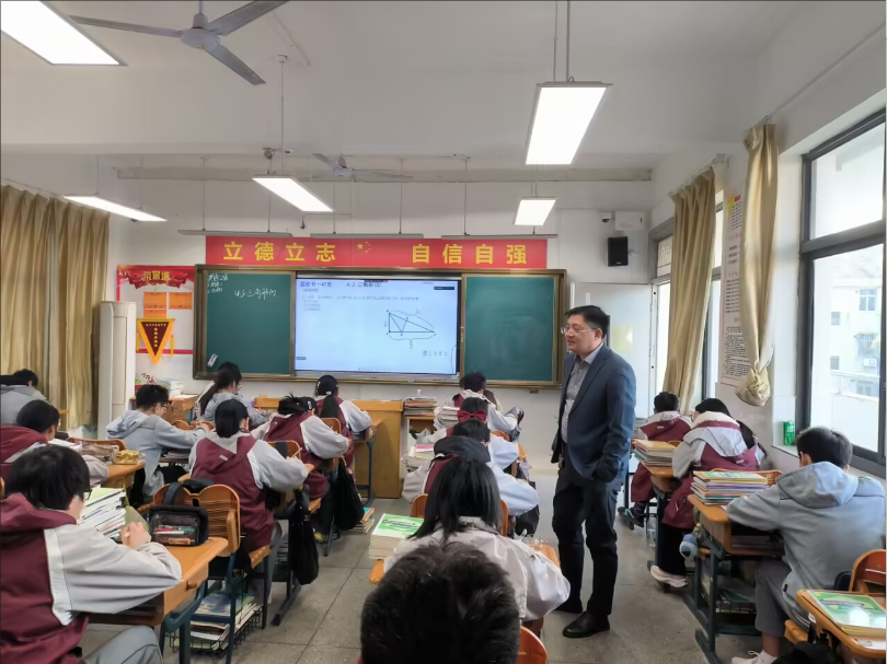 1-8周开课新闻报道_html_m48e55567.png