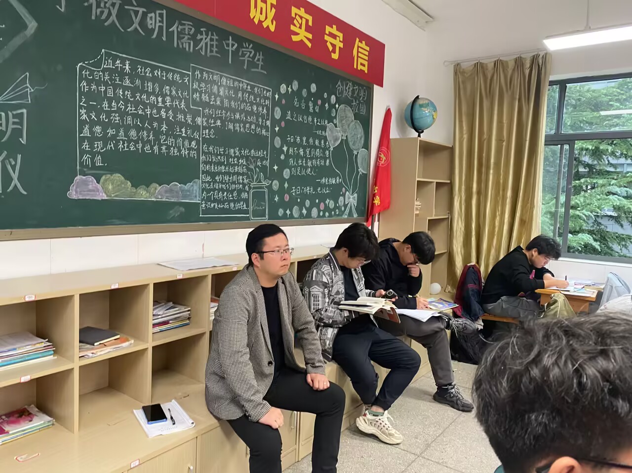 区优青、教坛新秀展示课新闻报道_html_m2862660f.jpg