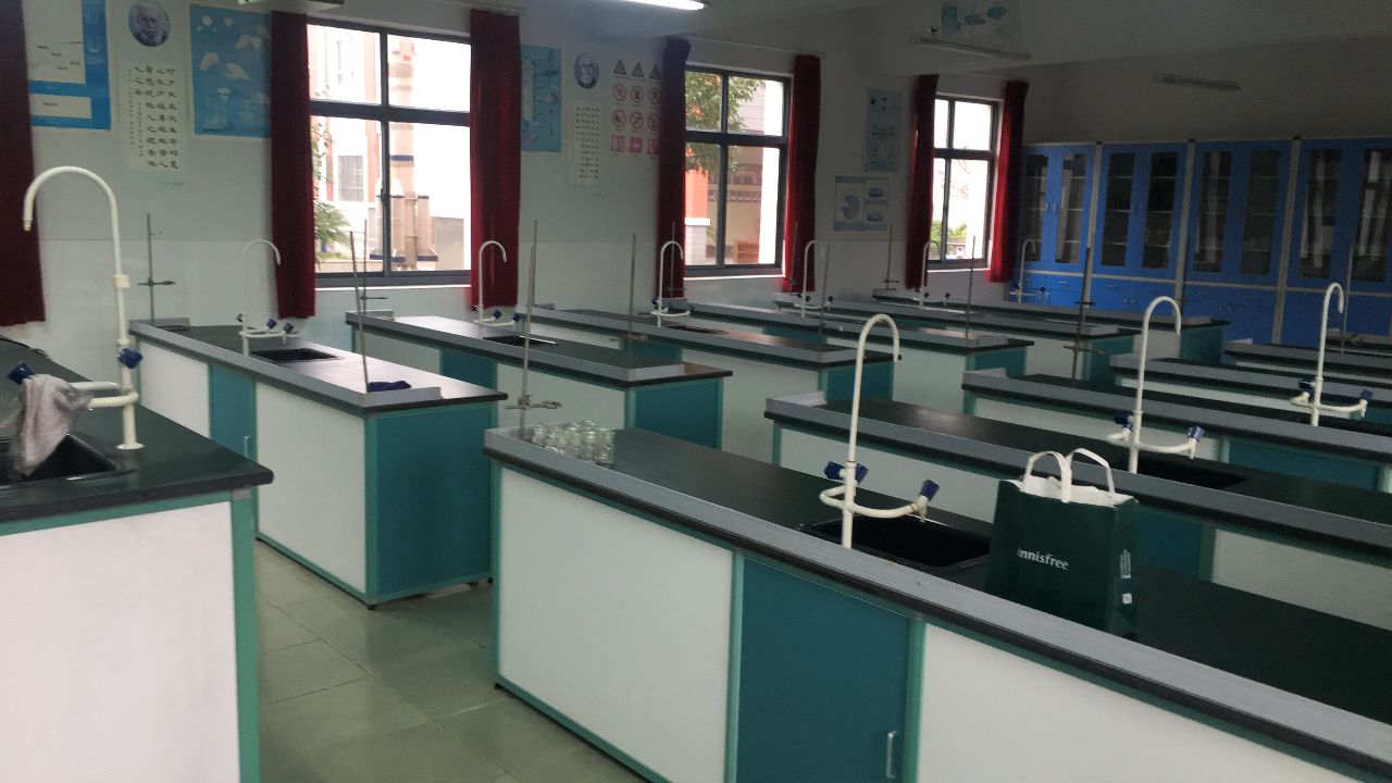 精细管理打造优美校园_html_6030d813.jpg