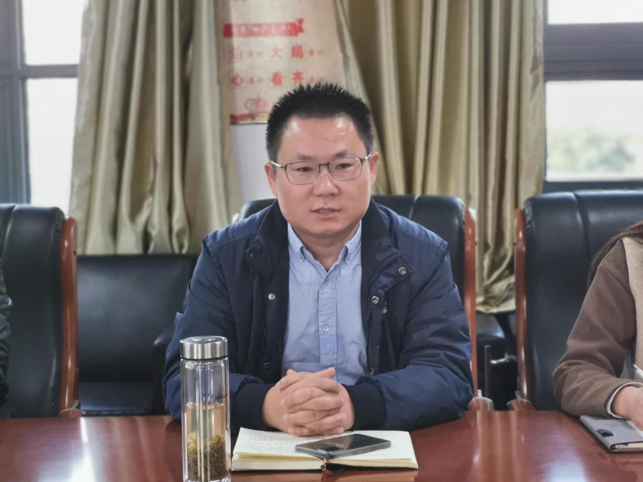 学习模范教师，传承榜样力量，不负教育使命_html_m1ede24fe.jpg