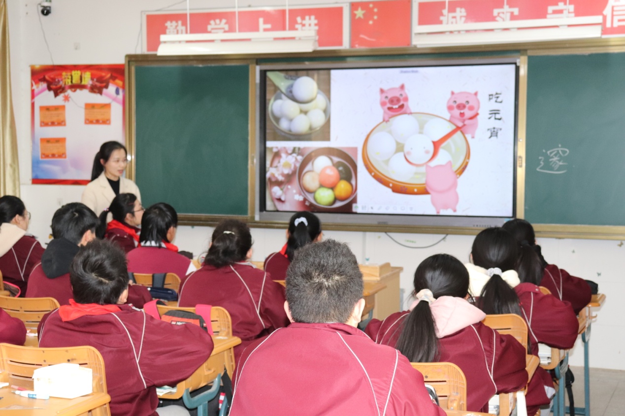 灯笼吐艳映新春  细品元宵度佳节_html_m7b3ded5e.jpg