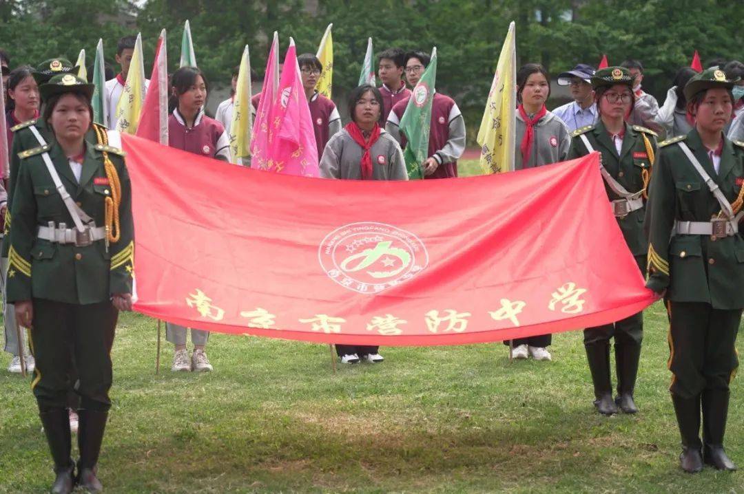 运动会_html_7d7cf34d.jpg