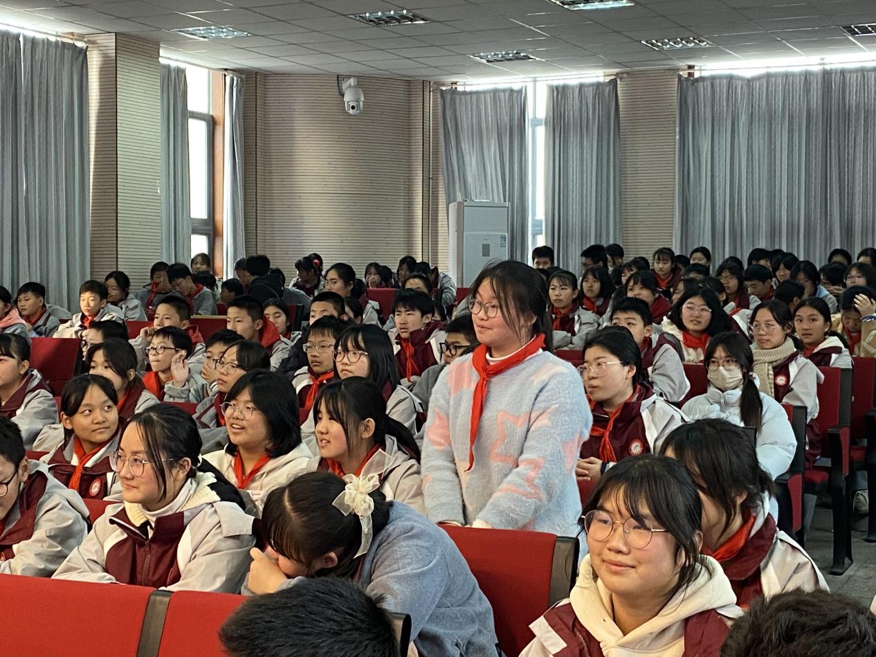 2024.12.6 消防安全讲座_html_347f2473.jpg