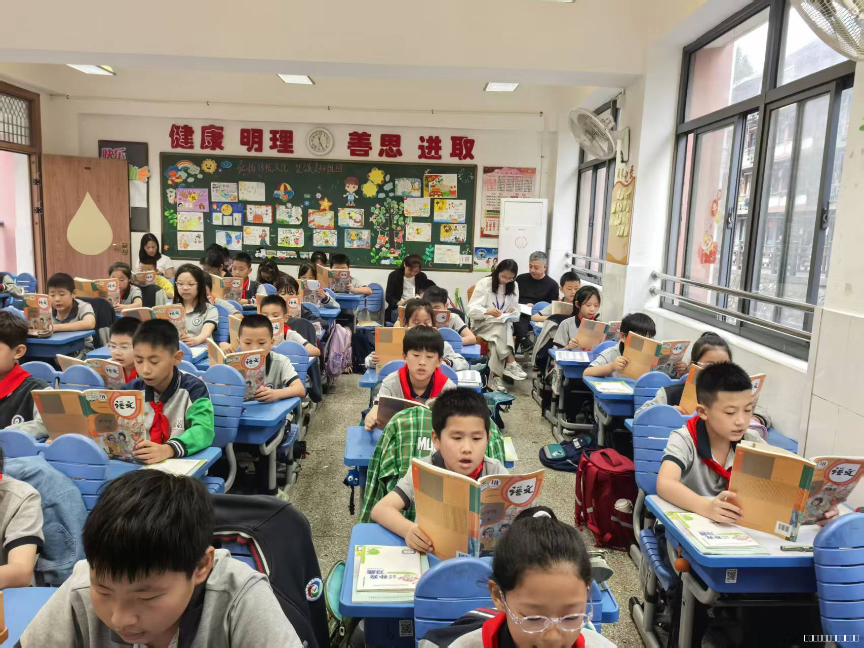微信图片_20251014081056.jpg