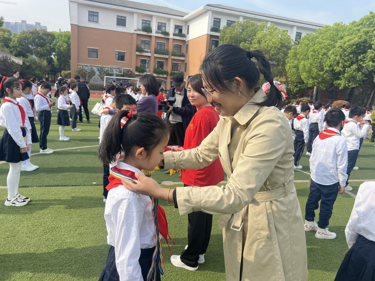 成长礼新闻稿_html_4f59d7b4.jpg