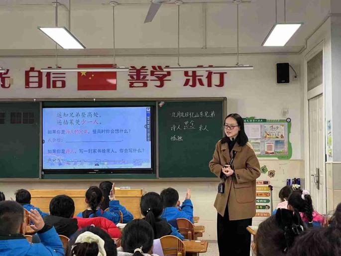 报道_html_3dac8e5e.jpg