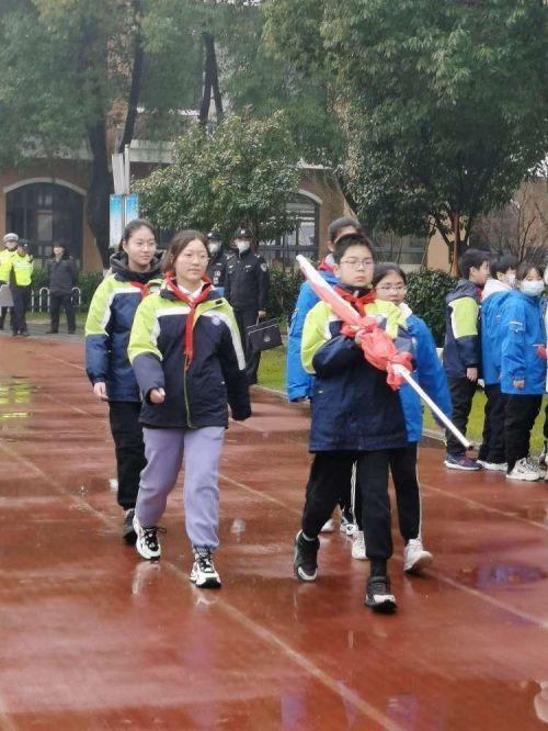 寒梅雪中尽_html_64b6f60f.jpg