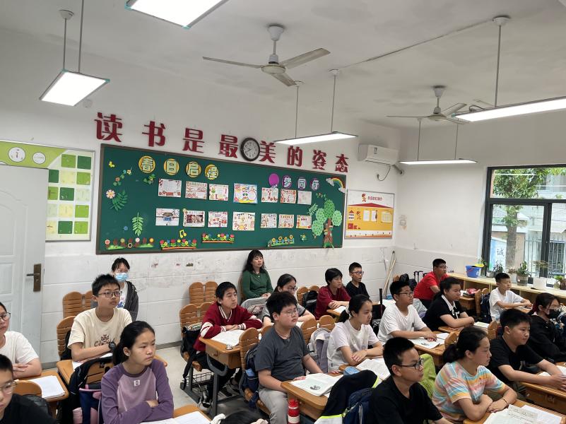 六年级视导报道_html_mbde1dca.jpg