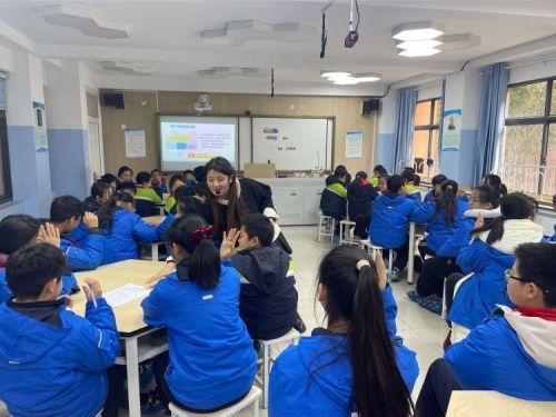 为更好地落实新一轮科学课程标准_html_5349ba81.jpg