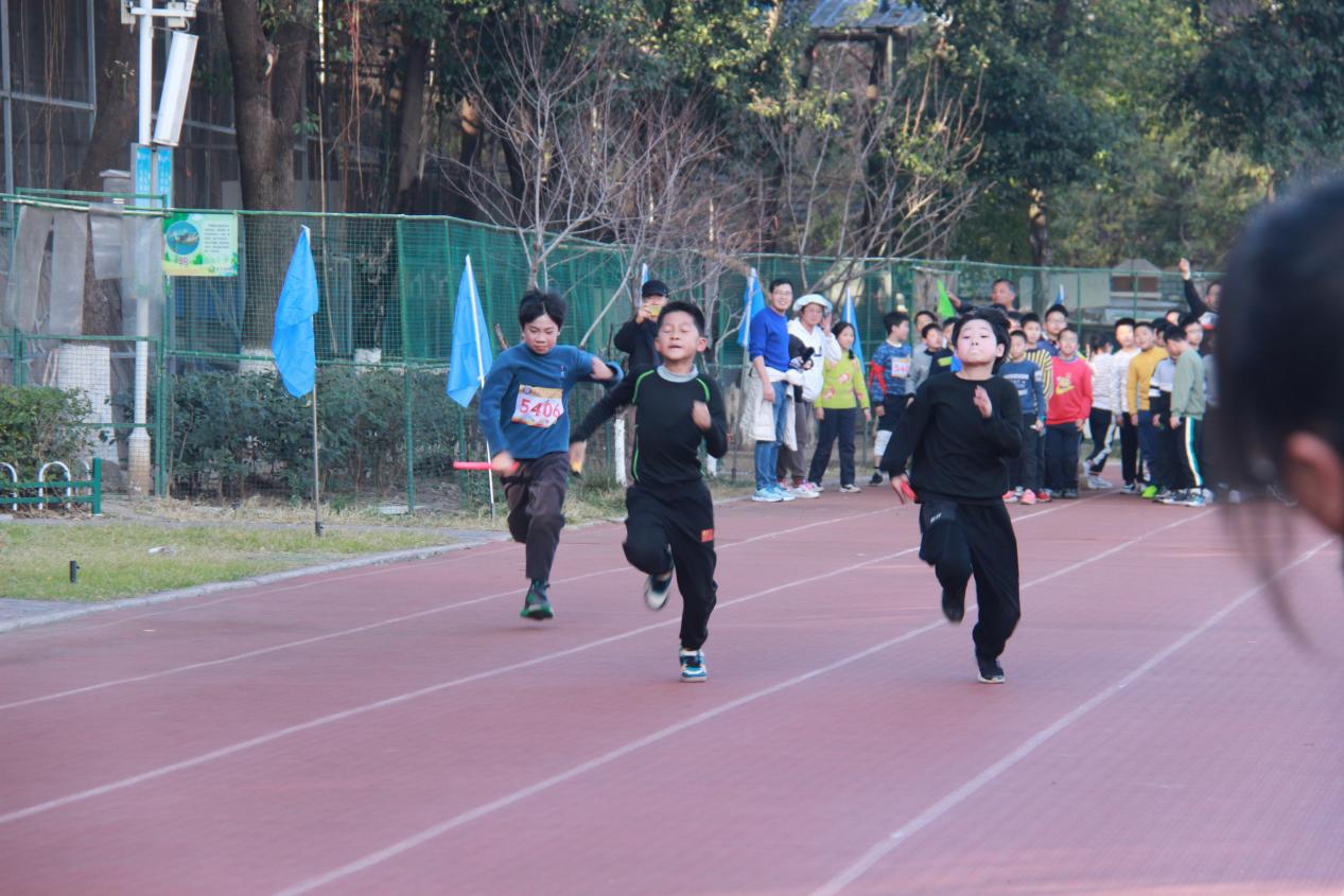 幕府山庄小学第六届冬季运动会(1)_html_1dd8936c.jpg