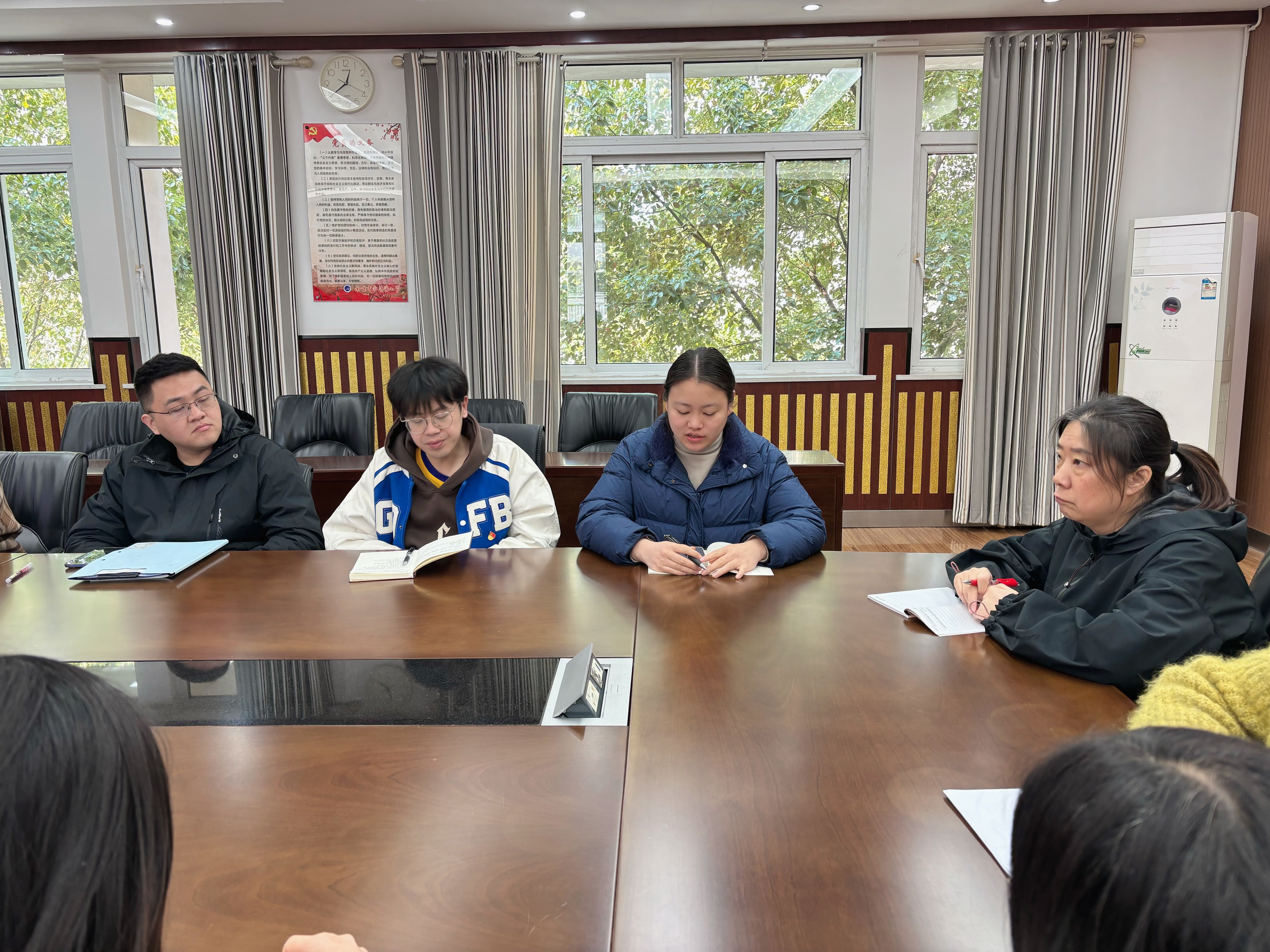 20250319弘扬雷锋精神&nbsp;激发党员先锋力量 ——南湾营小学党支部主题党日活动_html_4f58caaf.jpg