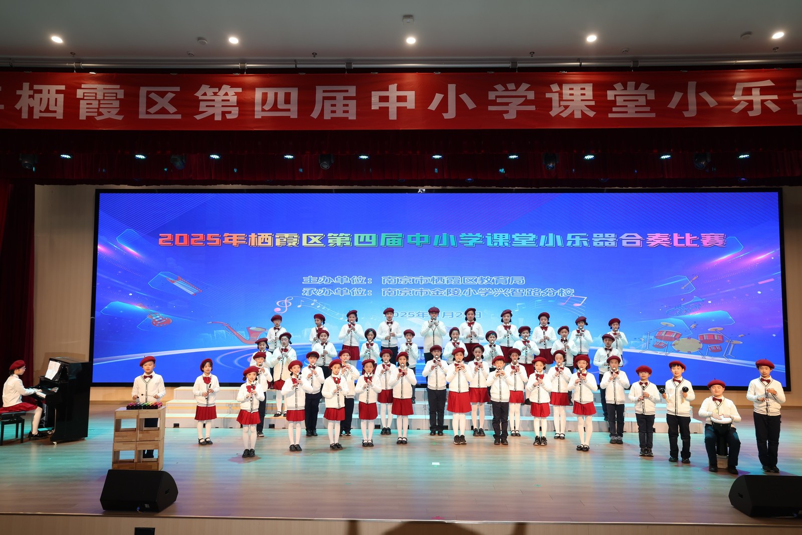 集体.jpg 集体.jpg