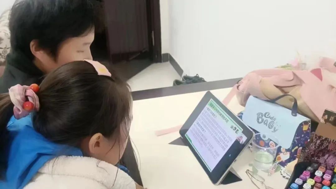 家校联动，共克困难--记中桥中学疫情指导_html_m276b2e9b.jpg