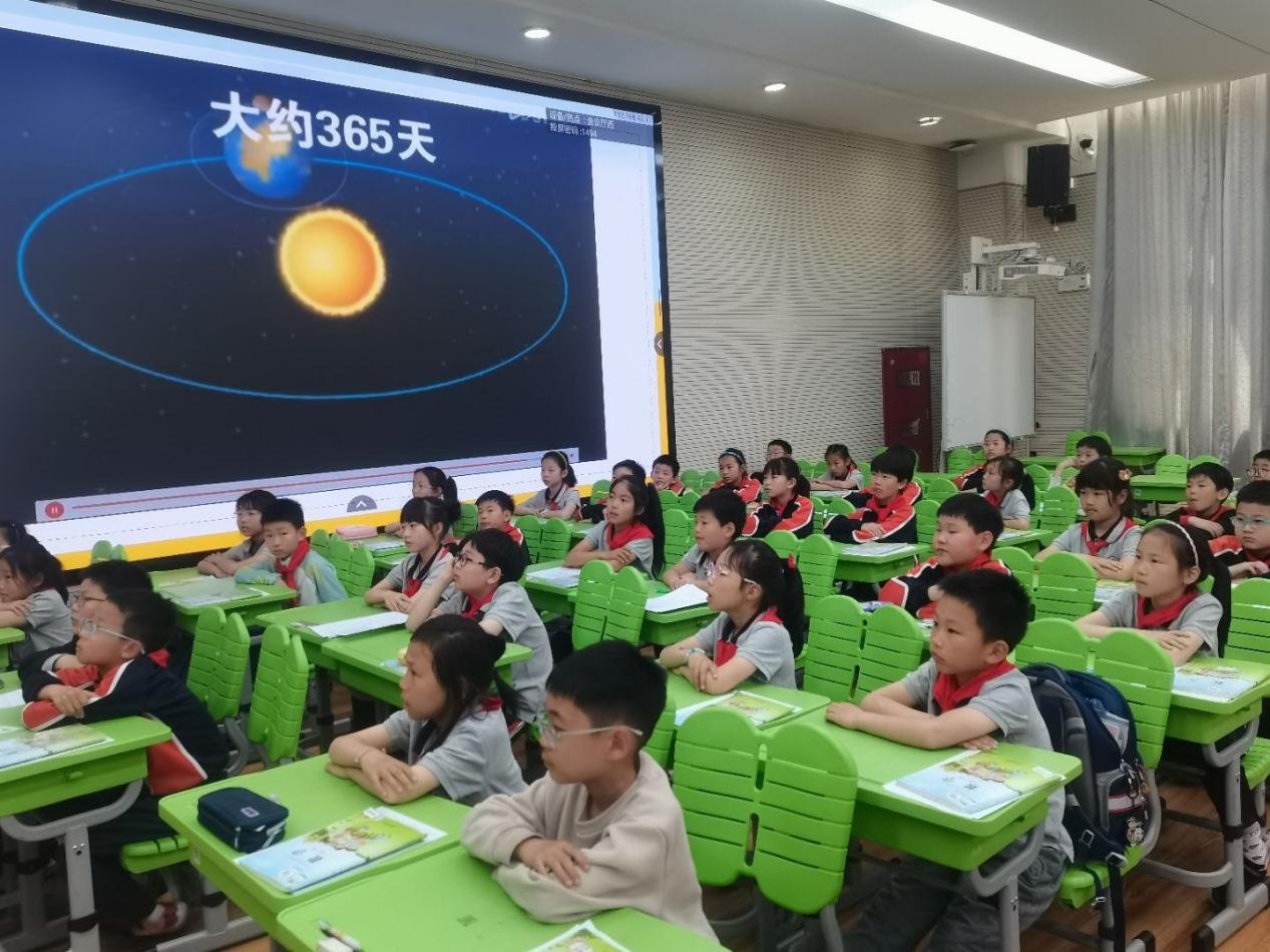 融合古今智慧 探索时间奥秘_html_m354cbb6c.jpg