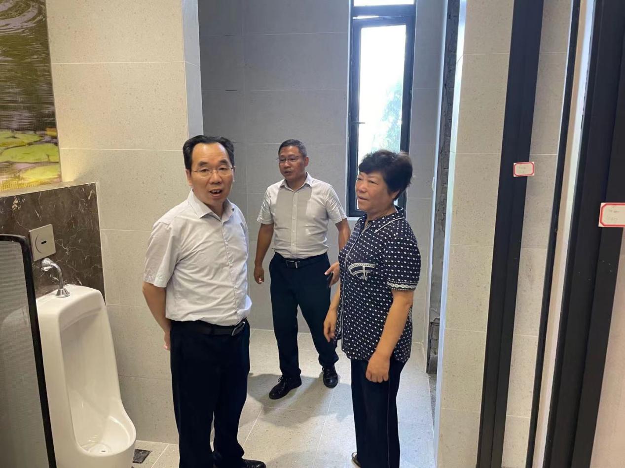 2.领导班子建设好_html_6956419e.jpg