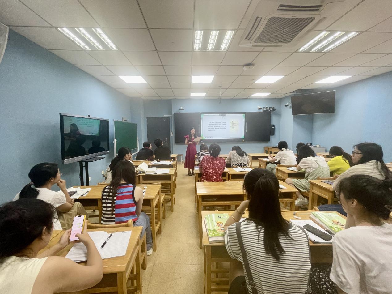 读书分享新闻稿_html_m1d8ab323.jpg