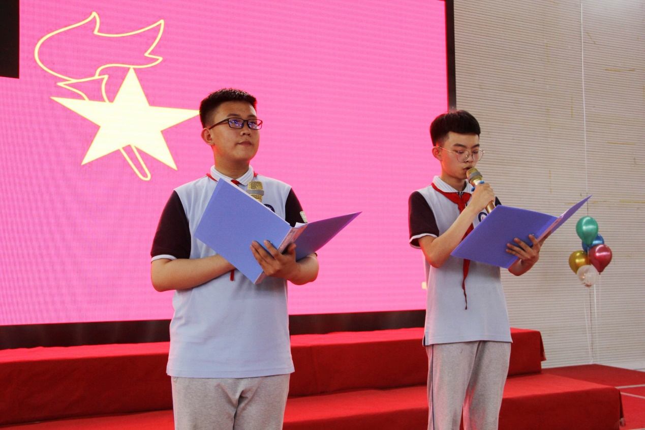 c29-4 诵扬红色精神，唱响红色歌谣_html_m56e001ca.jpg