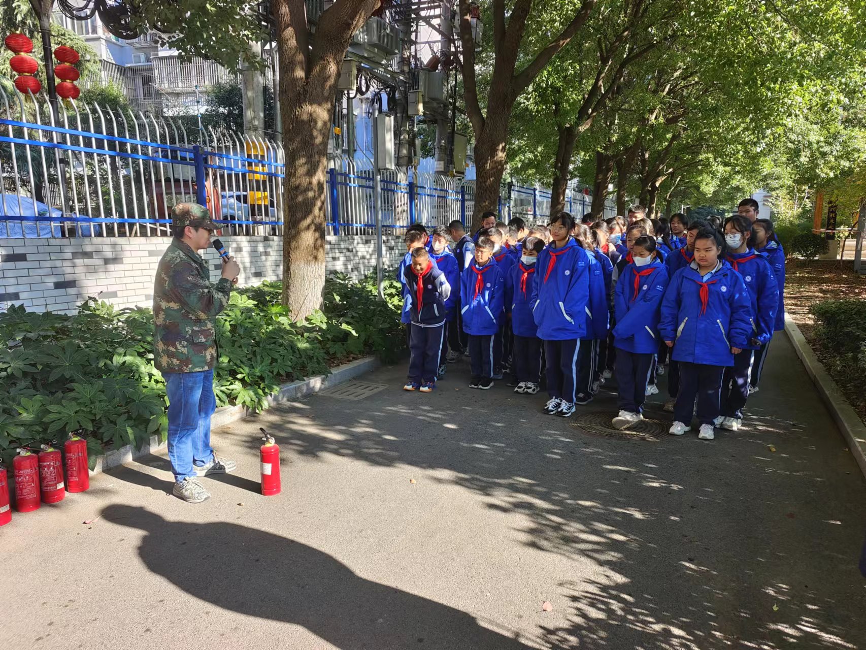 消防演练新闻稿_html_m59def29d.jpg