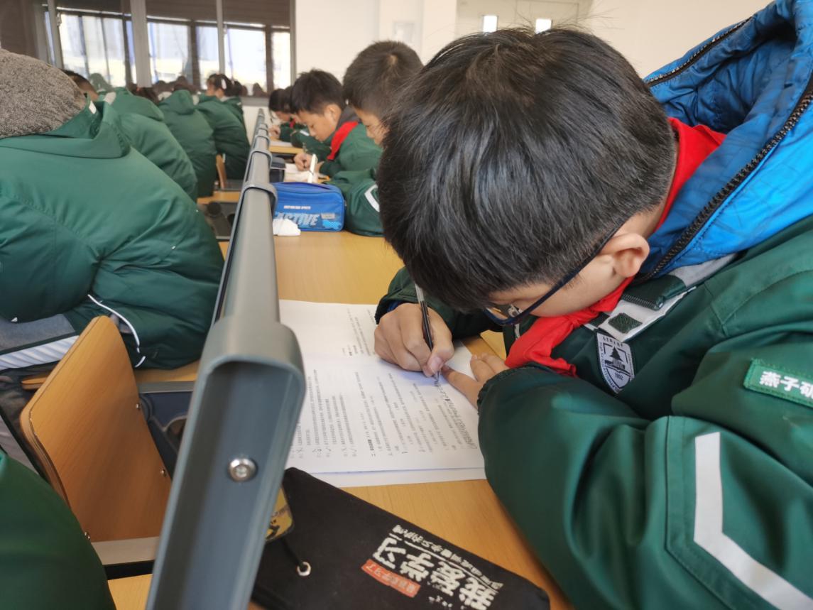 新建 DOCX 文档_html_2313e4e9.jpg